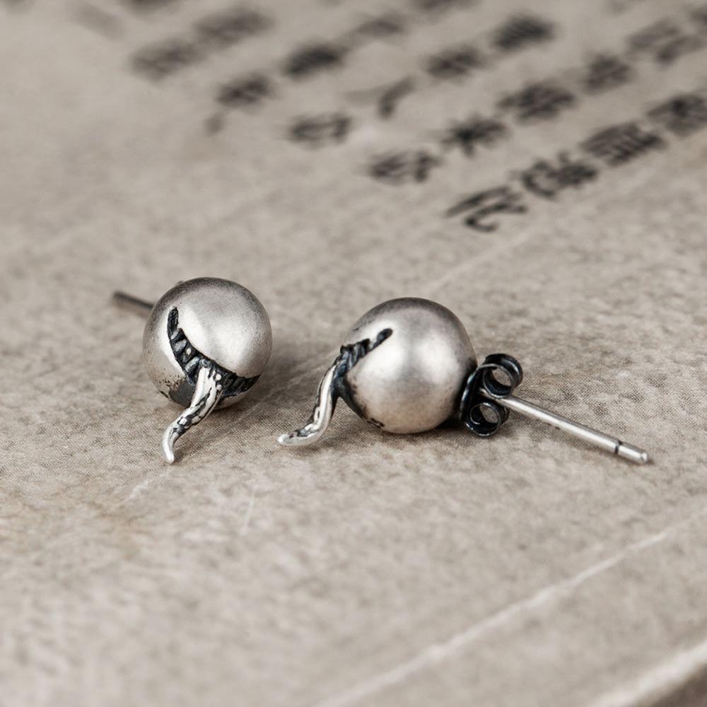 vintage zombie venom 925 sterling silver stud earring(single)